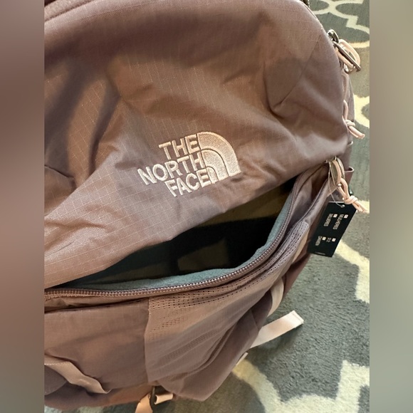 NORTH FACE RECON BACKPACK - Picture 5 of 6